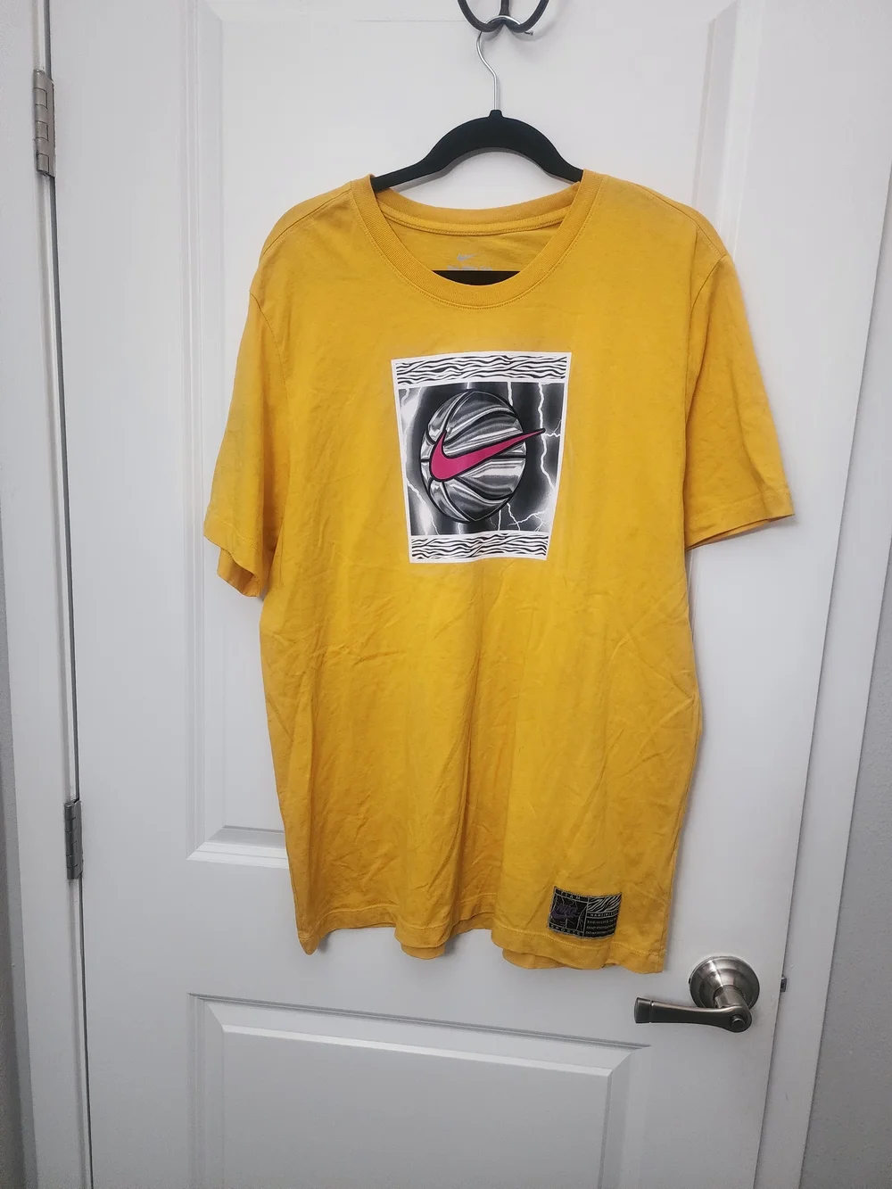 Nike Men’s Yellow Graphic Logo T-Shirt